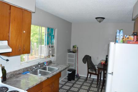 10333 110 AVENUE, Peace River, Alberta T8S 1K5, Canada