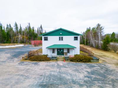 4002 Highway 17 East, Kenora, Ontario P9N 3X1, Canada