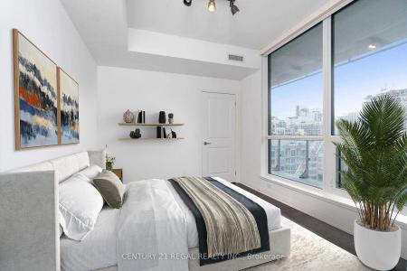 8 MERCER STREET, Toronto, Ontario M5V 0C4, Kanada
