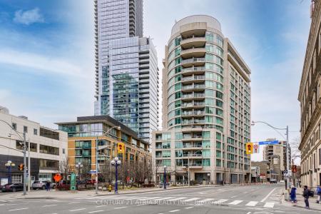 8 SCOLLARD STREET, Toronto, Ontario M5R 1M2, Canada
