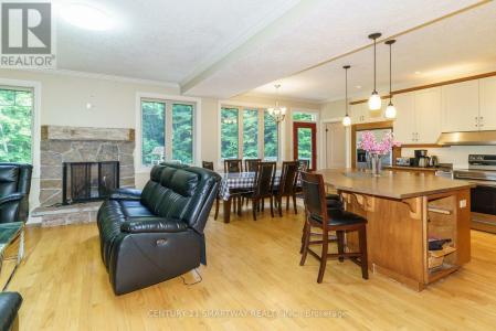1066 TALLY-HO WINTER PARK ROAD, Lake Of Bays (sinclair), Ontario P1H 2J6, Canada