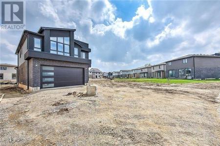 249 HESSELMAN CRESCENT, London South (south U), Ontario N6M 0K3, Canadá