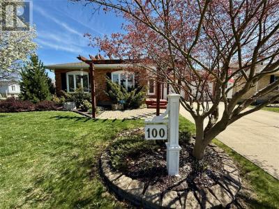 100 HASTINGS CRESCENT, Sarnia, Ontario N7S 5K5, Canada