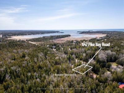 647 PIKE BAY ROAD, Northern Bruce Peninsula, Ontario N0H 2T0, Canada