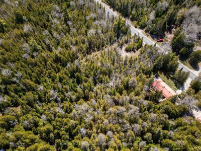647 PIKE BAY ROAD, Northern Bruce Peninsula, Ontario N0H 2T0, Canada