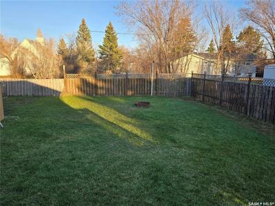 305 HEWARD STREET, Stoughton, Saskatchewan S0G 4T0, Canada