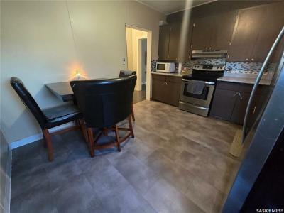 305 HEWARD STREET, Stoughton, Saskatchewan S0G 4T0, Canada