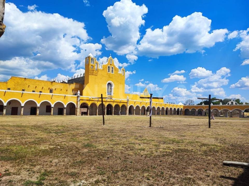 C. 18 274-A,, Izamal, Yucatan 97540, Mexico