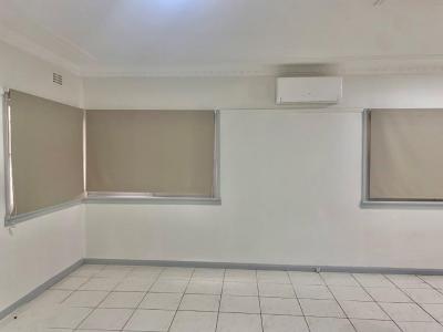 106 Hughes Street, Cabramatta, NSW 2166, 오스트레일리아