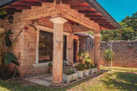 Mariano Roque Alonso, Central 1110, Paraguay