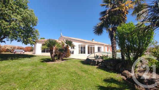 Saintes, Poitou-Charentes 17100, France