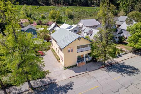 5423 Dunsmuir Ave, Dunsmuir, California 96025-2453, USA