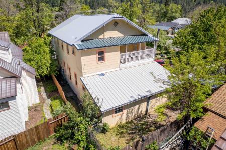 5423 Dunsmuir Ave, Dunsmuir, Kalifornia 96025-2453, USA