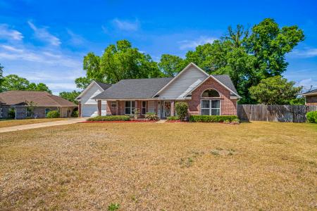 404 Kilkenny Way, Cantonment, Florida 32533