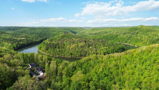 570 Indian Creek, Burnside, Kentucky 42519, USA