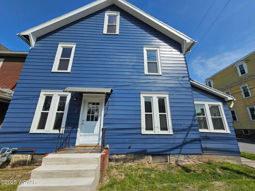 24 West Houston Avenue, Montgomery, 宾夕法尼亚州 17752, 美国