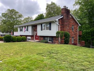 2221 Avinell Drive, Milton, 웨스트 버지니아 25541, 미국