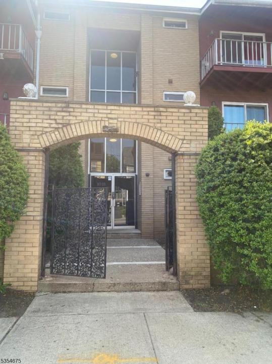 1018 Stuyvesant Ave, Irvington Township, ニュージャージー 07111, アメリカ合衆国