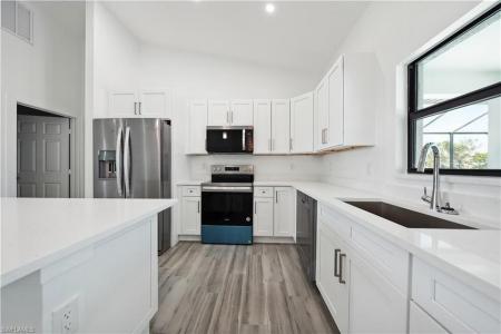 4309 NW Avenue, Cape Coral, Florida 33993, USA