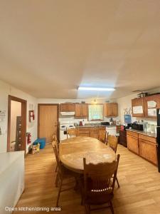 169 Private Road 6069, San Augustine, Texas 75972, USA