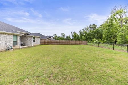 16022 Crossing Cir, Lindale, Texas 75771