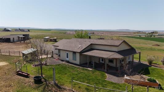 19397 Cloverland, Asotin, Washington 99402