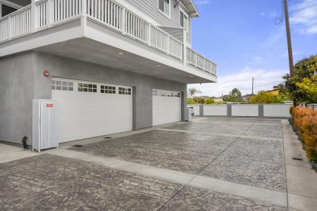 17510 Van Ness #5, Torrance, California 90504, USA