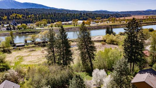 6616 Comanche St, Bonners Ferry, Idaho 83805, Estados Unidos