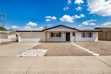 5818 E COLBY Street, Mesa, Arizona 85205