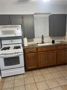 13307 Thraves Avenue, Garfield Heights, Ohio 44125, Estados Unidos