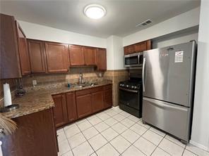 1053 SANDALWOOD Drive, Harvey, Louisiana 70058, USA