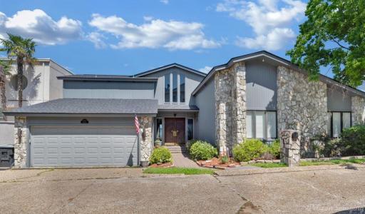 5705 Shoreline Drive, Shreveport, Louisiana 71119, USA