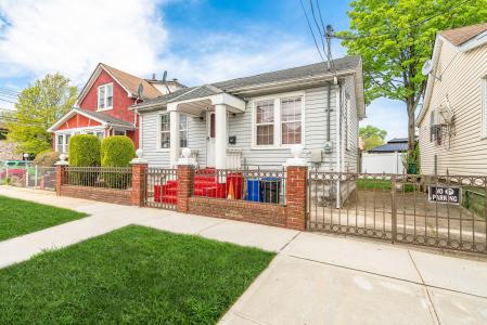 134-07 116th Avenue, South Ozone Park, Nowy Jork 11420, USA