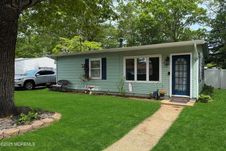 213 Laurel Drive, Bayville, NJ 08721, USA
