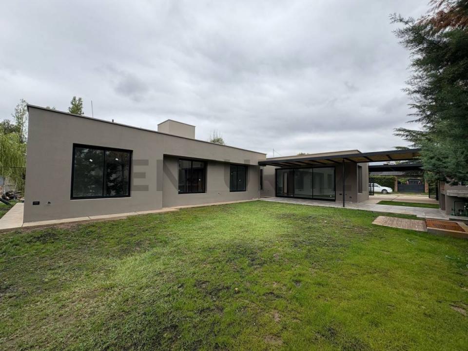 Callejón privado con salida a Almirante brown 0, Vistalba, Mendoza 5509, Arjantin