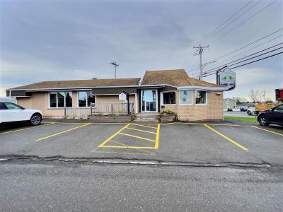 349  Rue Témiscouata, Rivière-du-Loup, Quebec G5R 2Y9, Canada