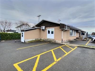 349 Rue Témiscouata, Rivière-du-Loup, Quebec G5R 2Y9, Canada
