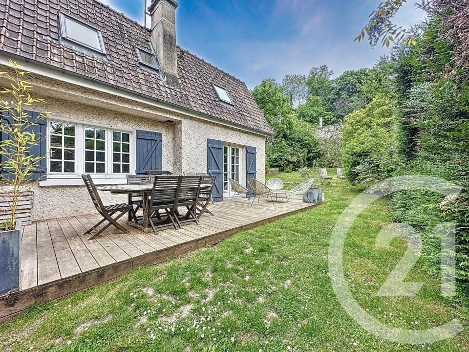 Jouy En Josas, Île-de-France 78350, アキタン