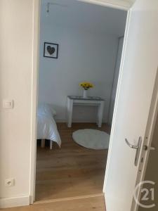 Ambares Et Lagrave, Aquitaine 33440, France