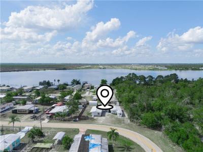 1802 E Claradge Aevnue, Avon Park, Florida 33825, USA