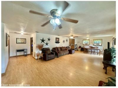 621 County Road 105, San Augustine, Texas 75972, USA