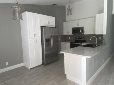 1323 Denlow Lane, Royal Palm Beach, Florida 33411, Estados Unidos