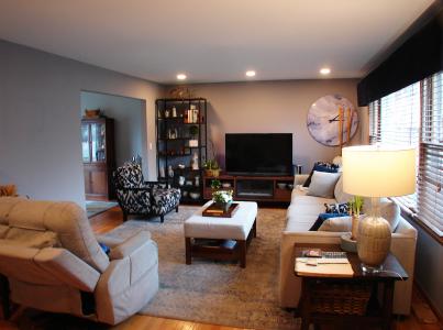 571 Dawn Circle, Grayslake, Illinois 60030