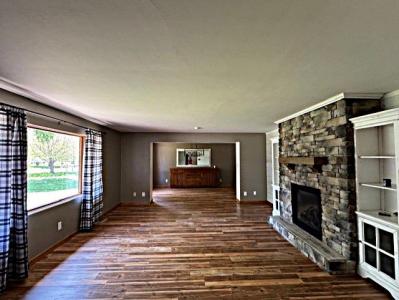 1015 Douglas Ave., Yankton, South Dakota 57078