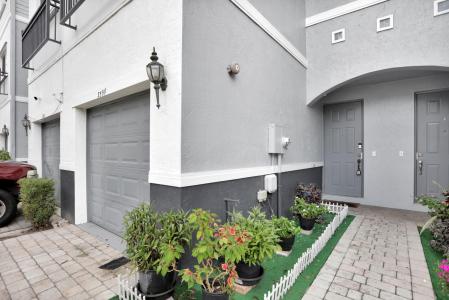 3599 NW 14th Court, Lauderhill, Floryda 33311, USA
