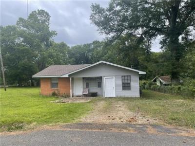 105 CEDAR Lane, Pineville, Louisiana 71360, Stati Uniti