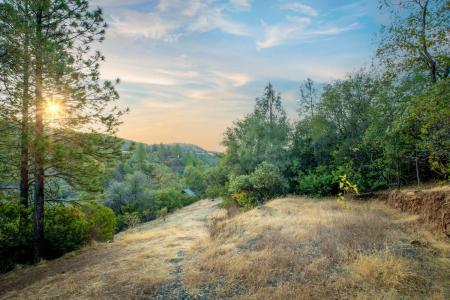 10932 Oak Canyon Drive, Penn Valley, California 95946, USA
