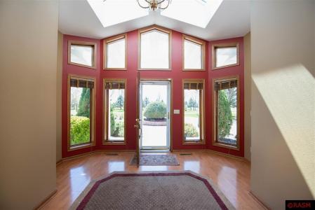 52084 190th Lane, Lake Crystal, Minnesota 56055, USA