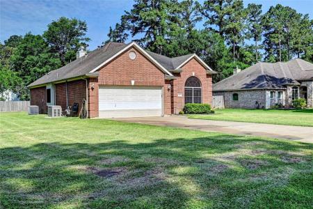 923 Garrett Drive, Magnolia, Texas 77354, USA
