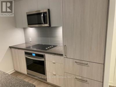 3 ROSEWATER STREET, Richmond Hill (south Richvale), Ontario L4C 5T6, Canada